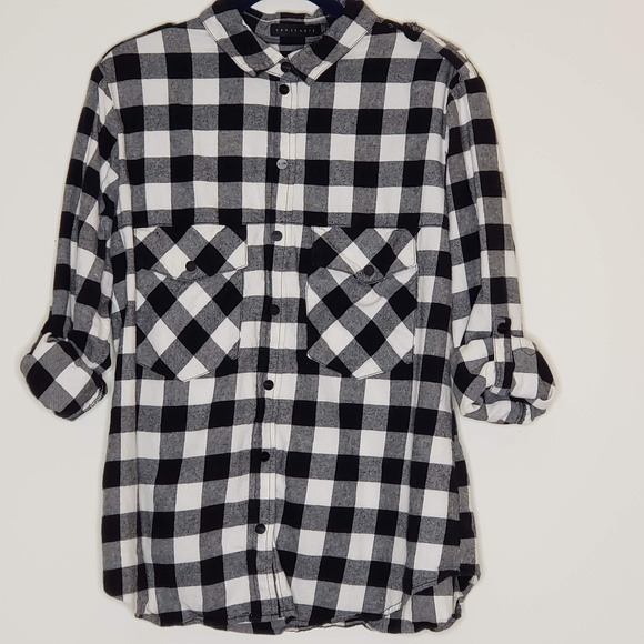 Anthropologie Tops - Anthro Sanctuary b&w buffalo check button down top